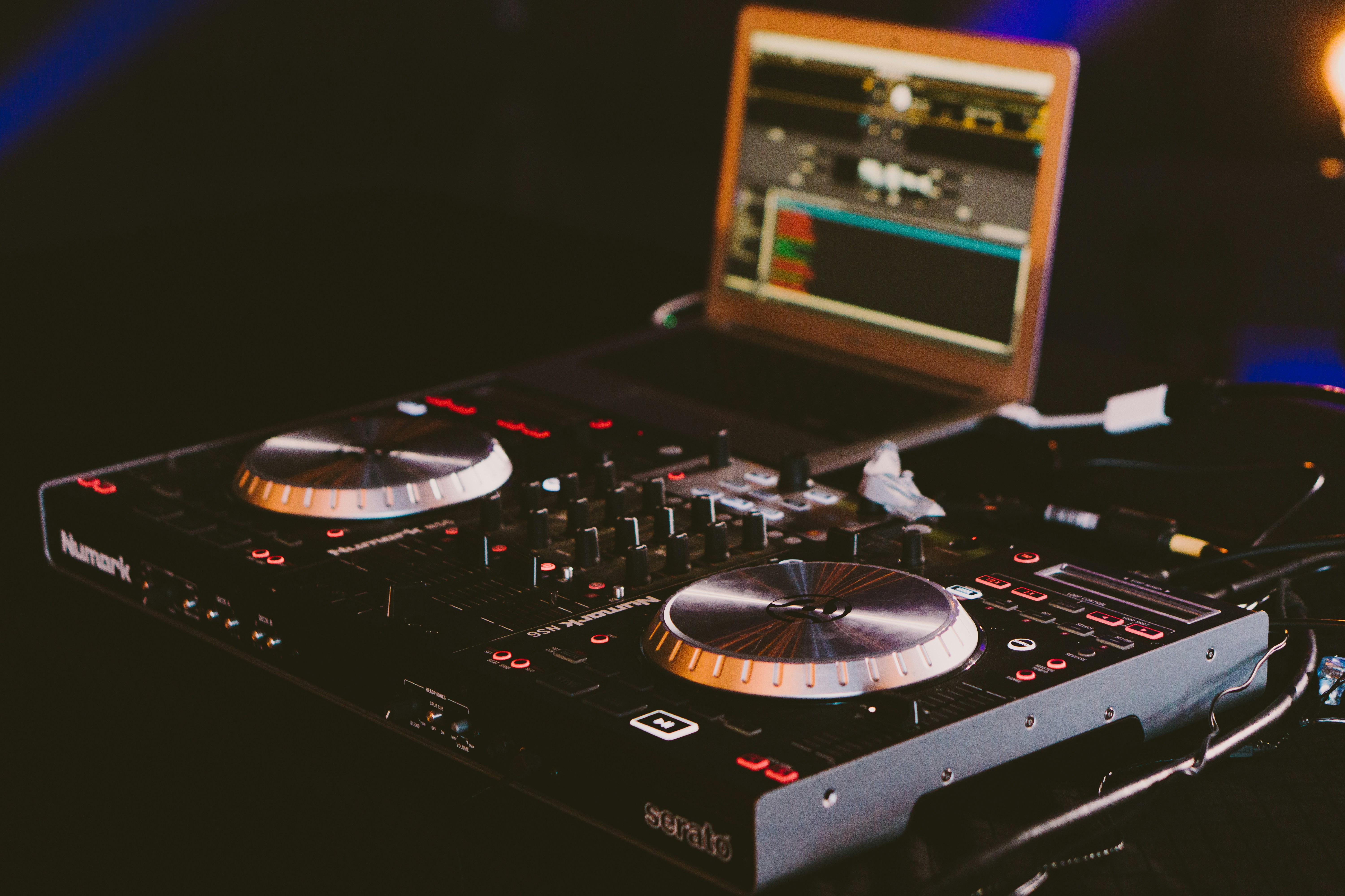 DJ Service